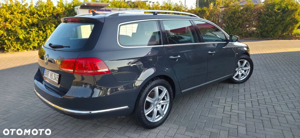 Volkswagen Passat Variant 2.0 Blue TDI DSG SCR Highline - 16