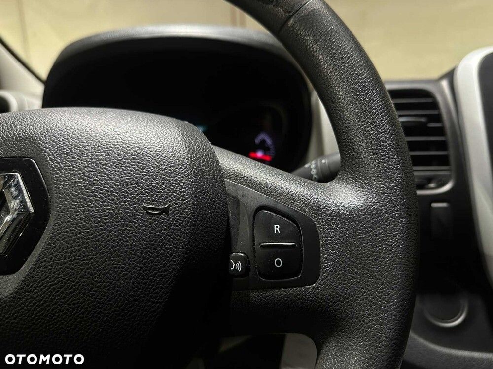 Renault Trafic - 15