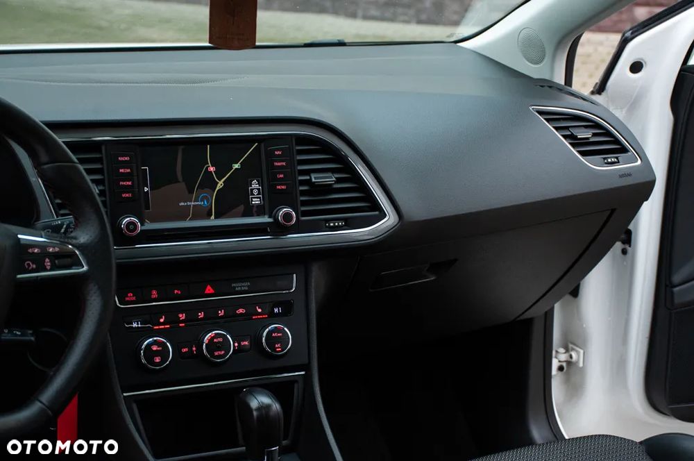 Seat Leon 2.0 TDI DPF Start&Stop DSG FR - 29