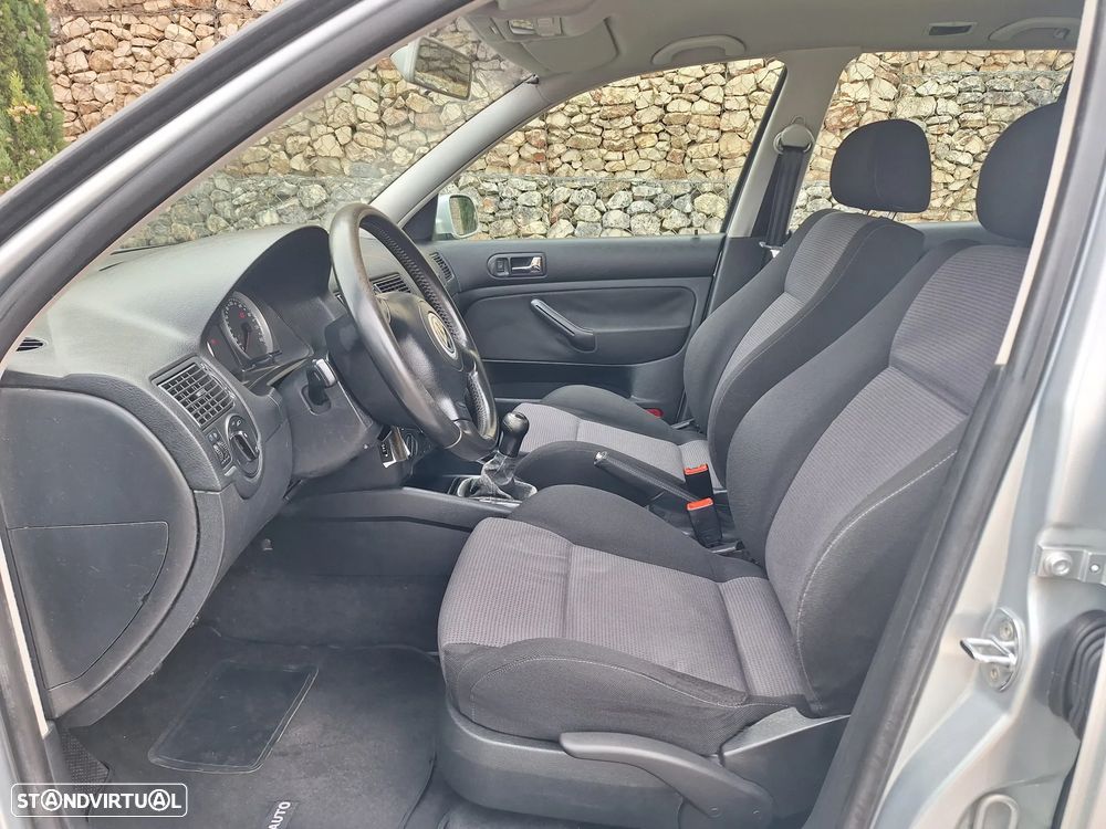 VW Golf 1.4i Confortline JE+AC - 11