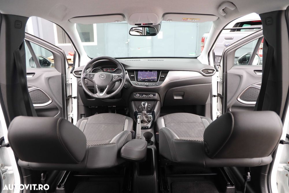 Opel Crossland 1.2 - 12