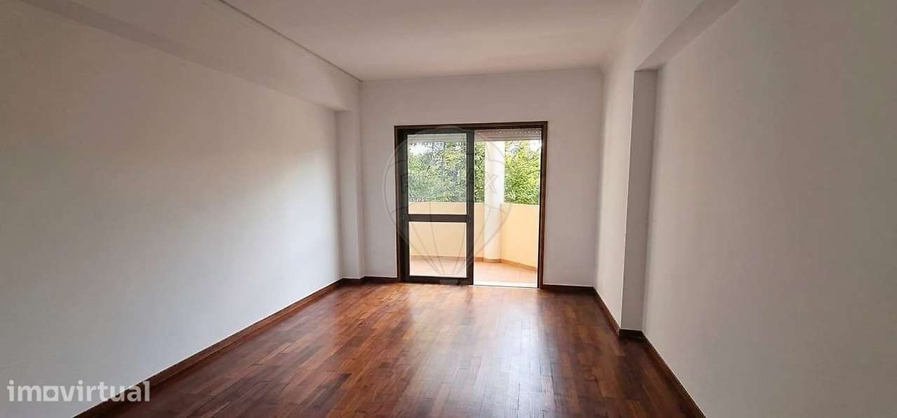 Apartamento T2 para arrendamento - Grande imagem: 2/12
