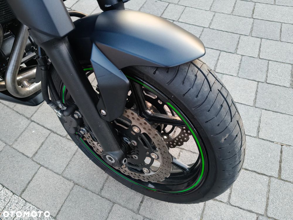 Kawasaki ER - 13