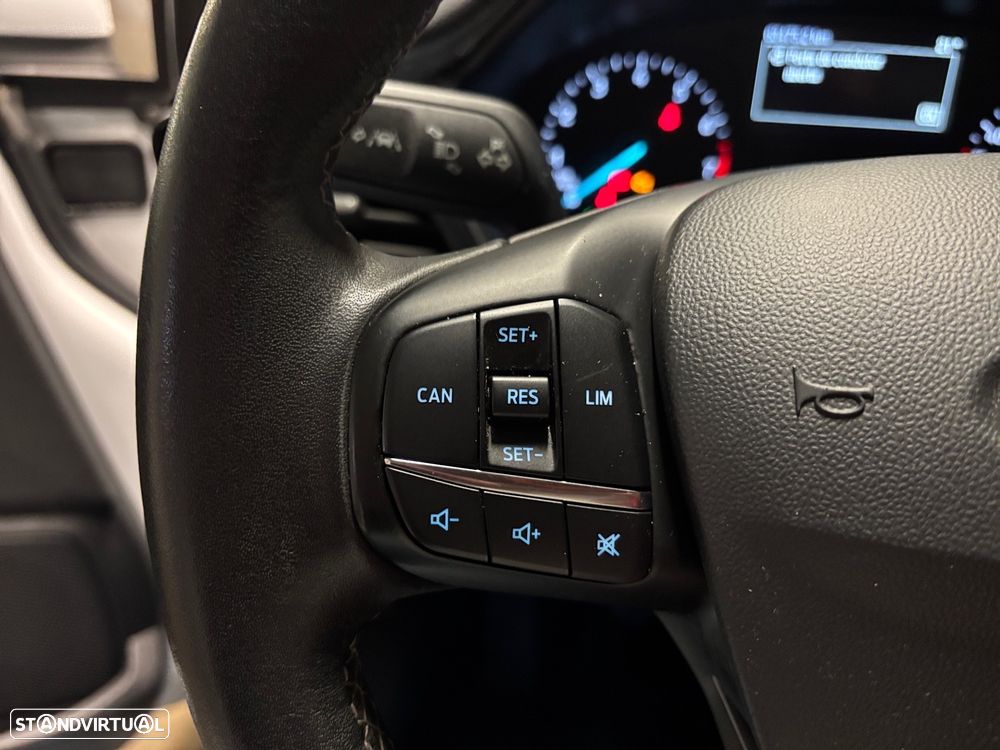 Ford Fiesta 1.0 EcoBoost Active - 11