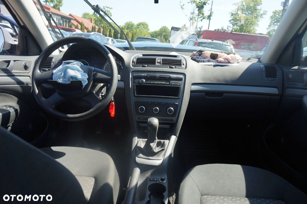 SKODA OCTAVIA II 1Z3 LIFT KOMBI 2013 LF5A 1.4 TSI CAXA 122KM NBW GRANATOWY na części - 8