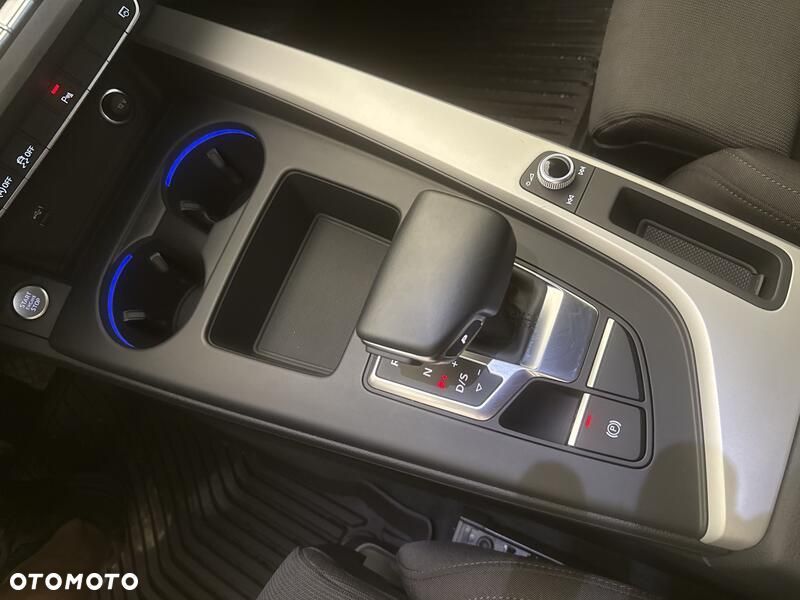 Audi A4 Limousine 40 TFSI mHEV Quattro Advanced S tronic - 16