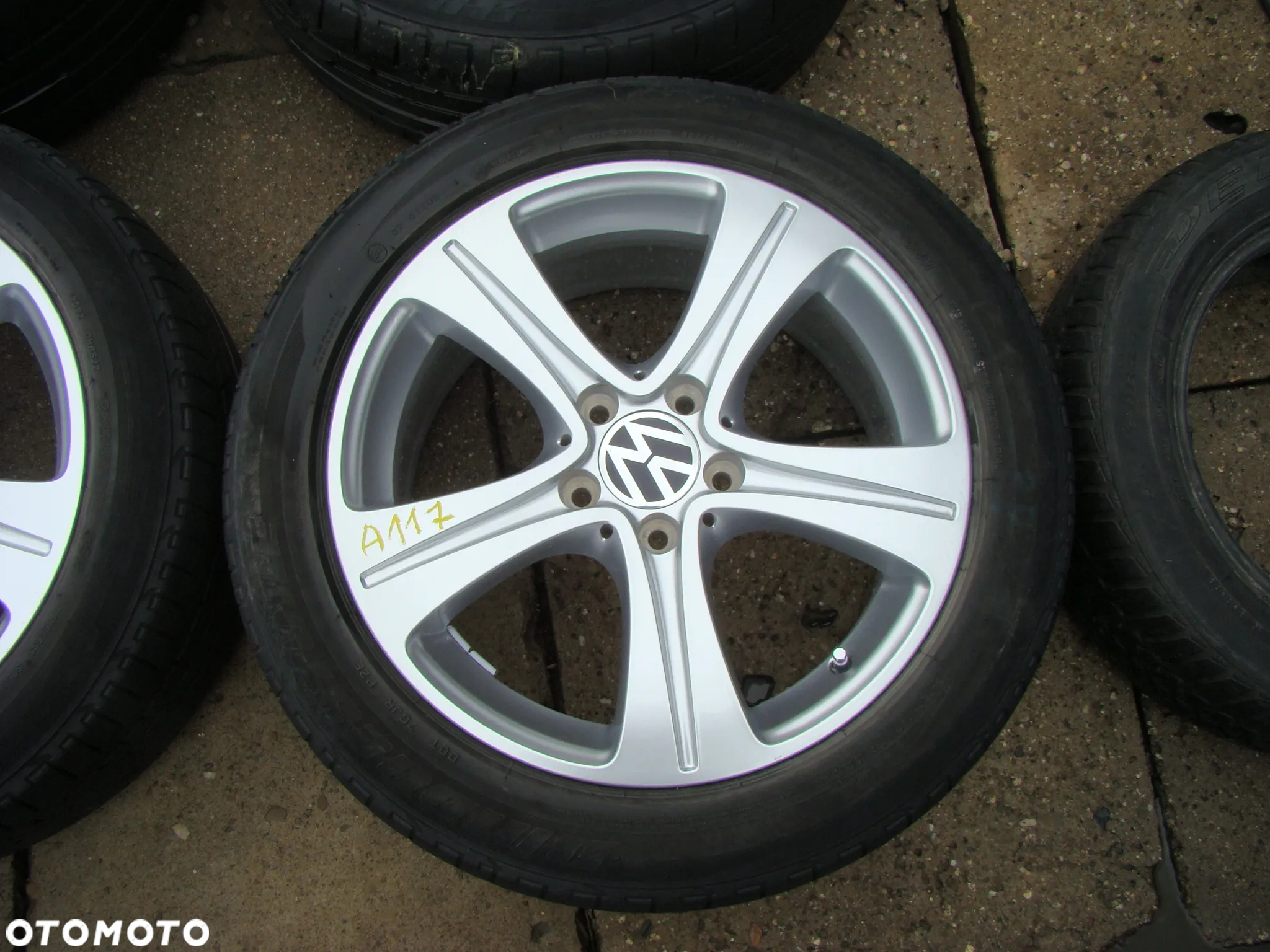 a117 5x112 VW T-Roc Passat B7 B8 Beetle Jetta Touran Caddy 7,5jx17 lato 225/50 - 2