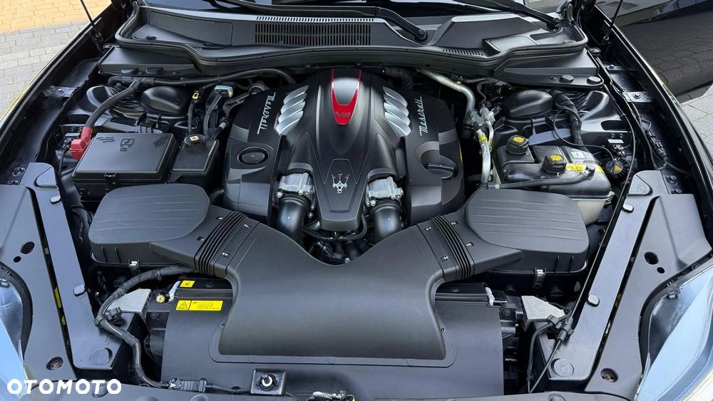 Maserati Quattroporte GranSport GTS - 16