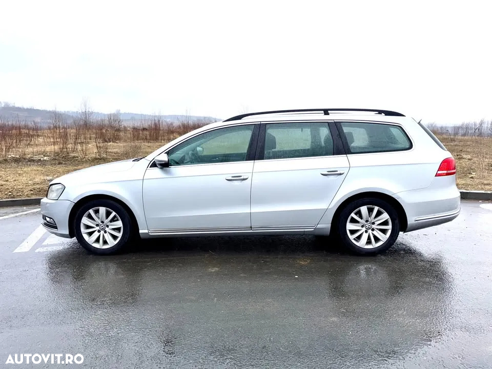 Volkswagen Passat Variant 2.0 TDI BlueMotion Technology DSG Highline - 3