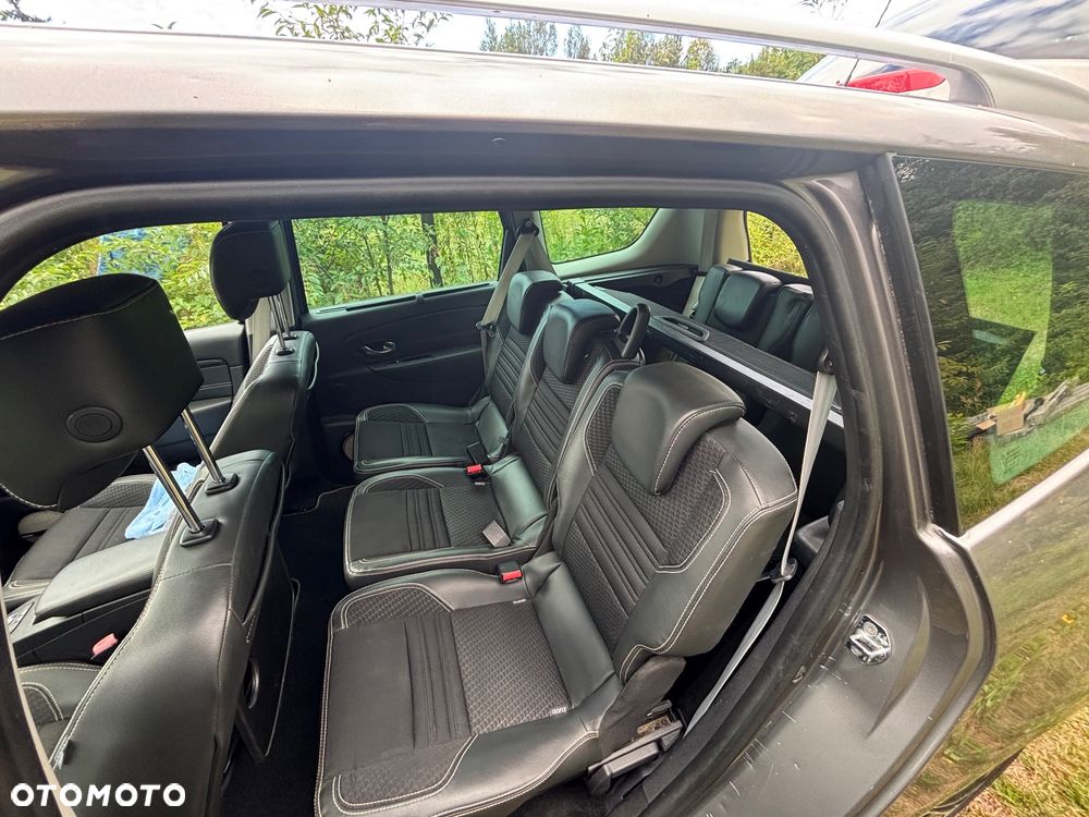 Renault Grand Scenic ENERGY TCe 115 Bose Edition - 24