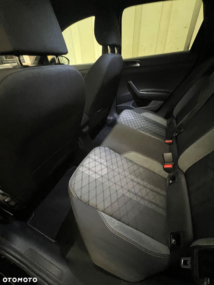 Volkswagen Taigo 1.5 TSI ACT R-Line DSG - 23