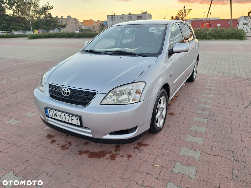 Toyota Corolla - 1
