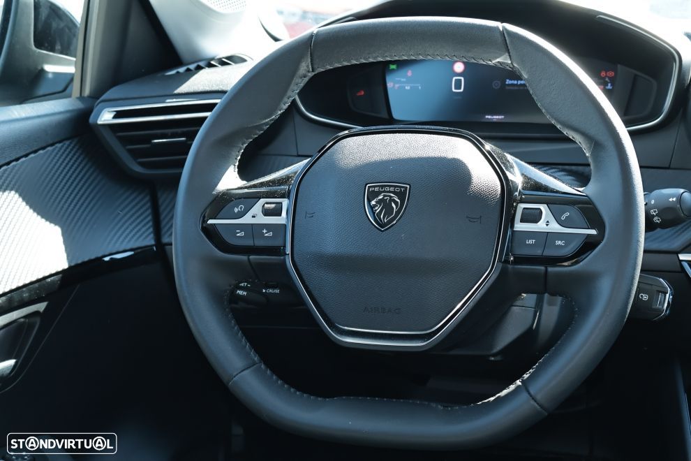 Peugeot 208 1.2 PureTech Allure - 8