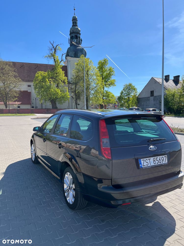 Ford Focus 2.0 TDCi DPF Sport - 6