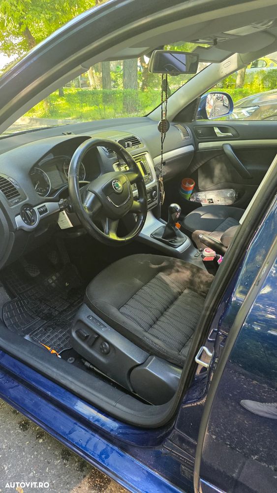 Skoda Octavia 1.6 TDI Ambiente - 7