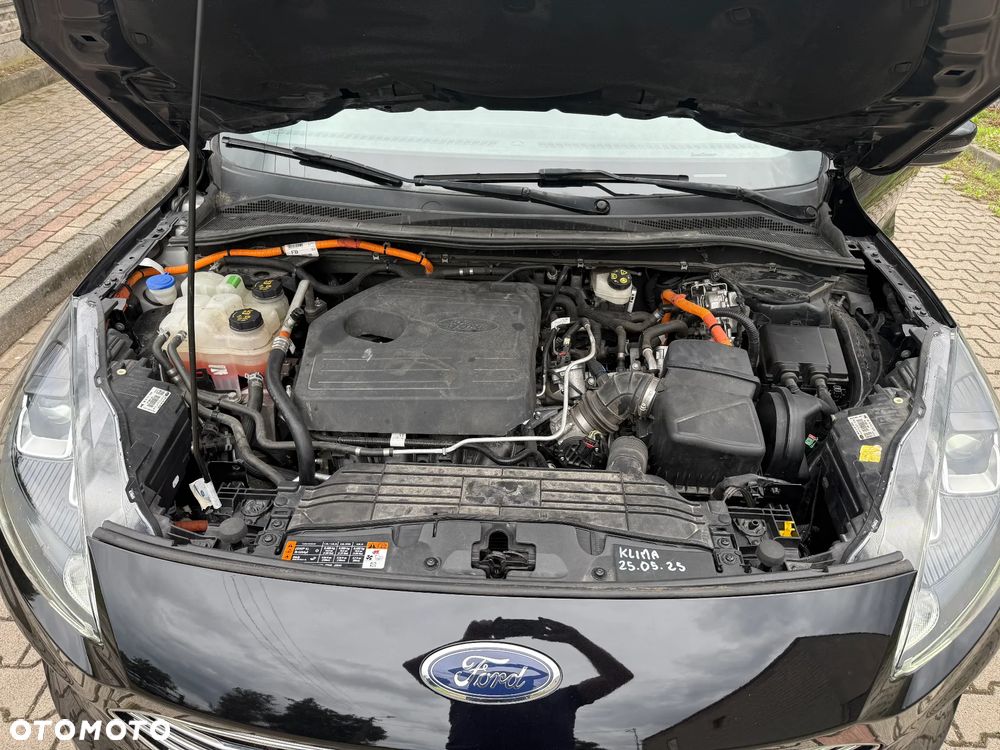 Ford Kuga 2.5 Duratec FHEV TITANIUM - 14
