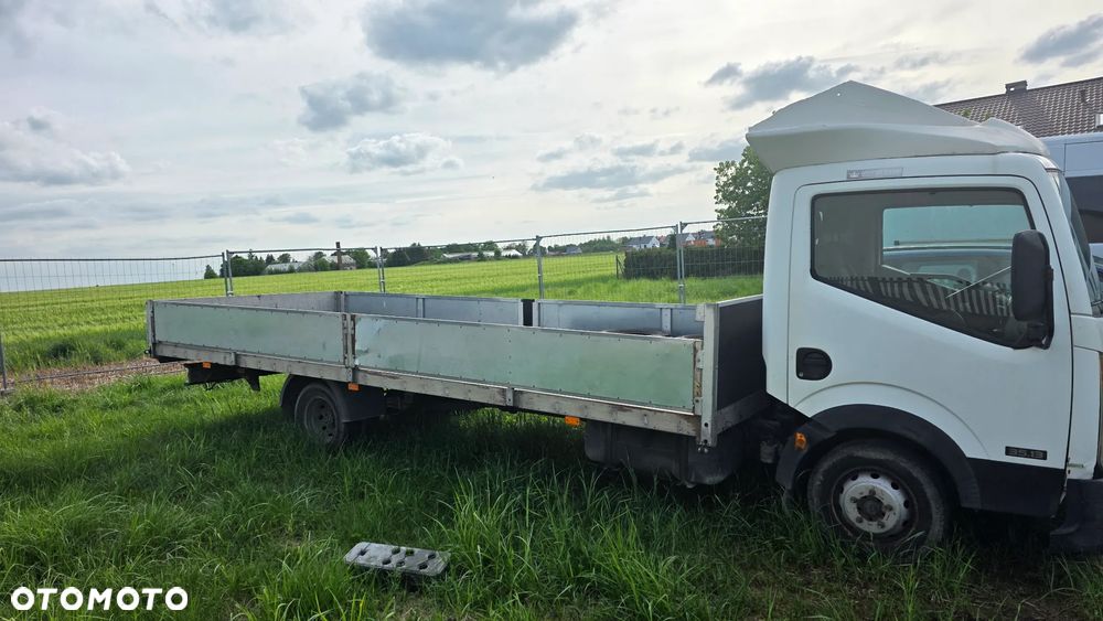 Nissan CABSTAR - 3