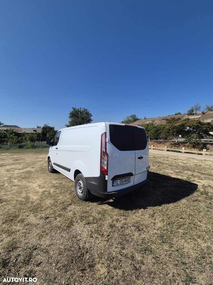Ford TRANSIT CUSTOM - 3