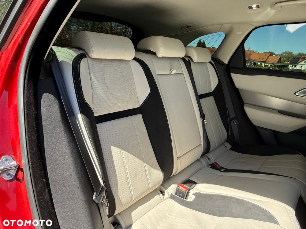 Land Rover Range Rover Velar D200 Dynamic SE - 16