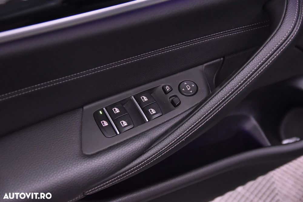 BMW Seria 5 525d Touring Aut. - 14