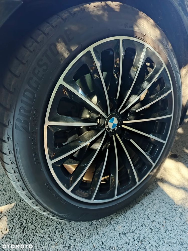 BMW Seria 7 740d xDrive - 13