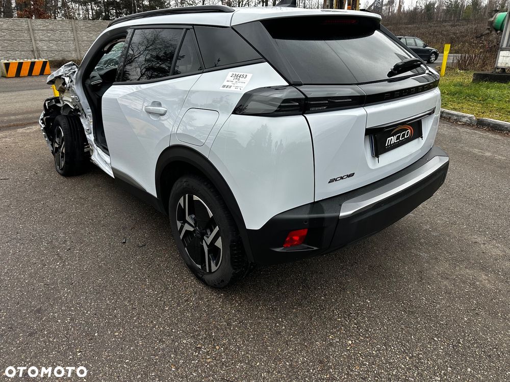 Peugeot 2008 - 5