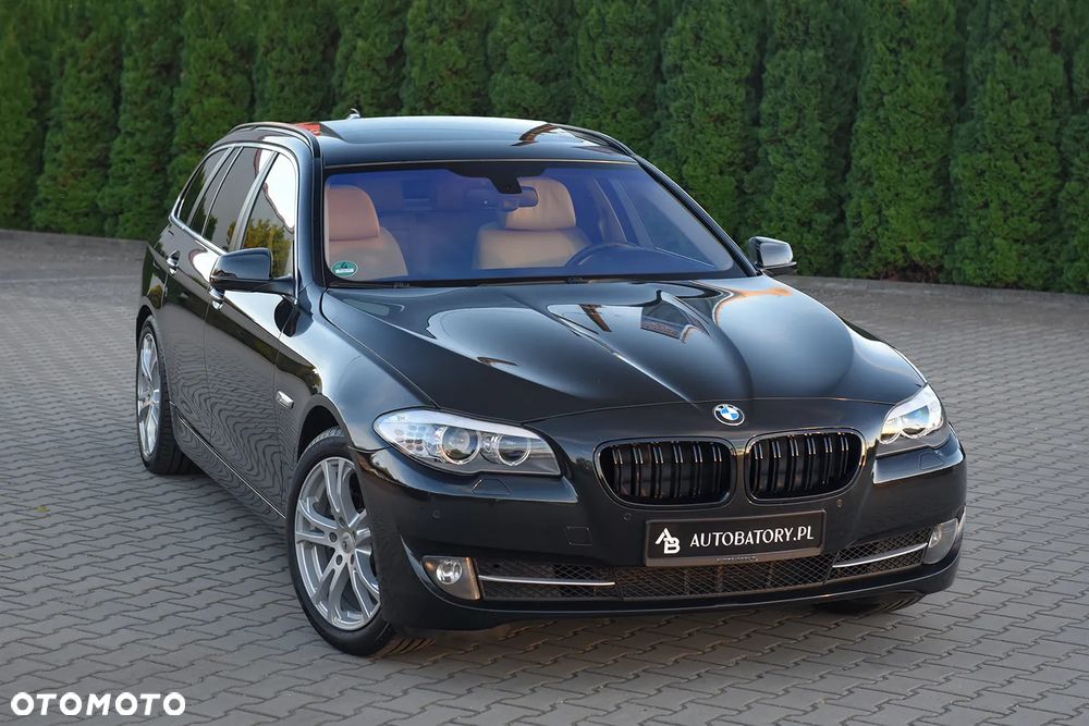 BMW Seria 5 525d Luxury Line - 16