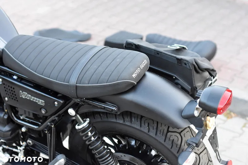 Moto Guzzi V9 - 30