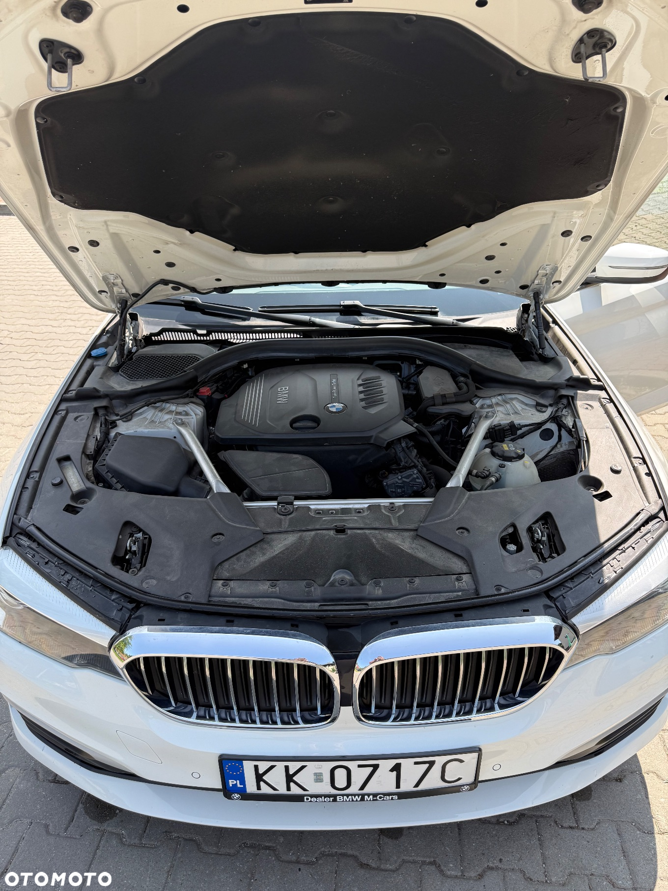 BMW Seria 5 520d - 14