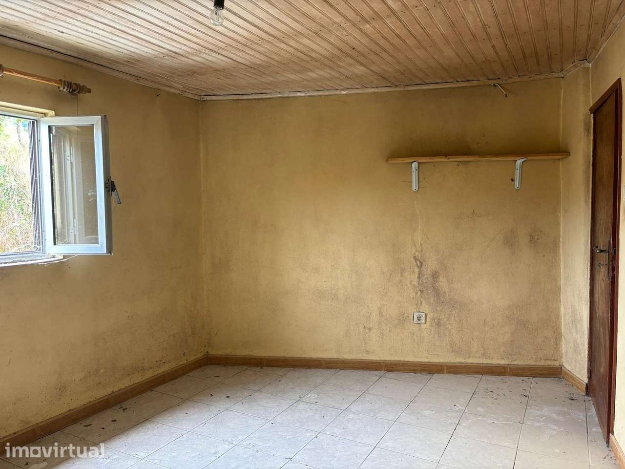 Moradia para Restaurar T1 Venda em Grade e Carralcova,Arcos de Valdeve - Grande imagem: 5/19