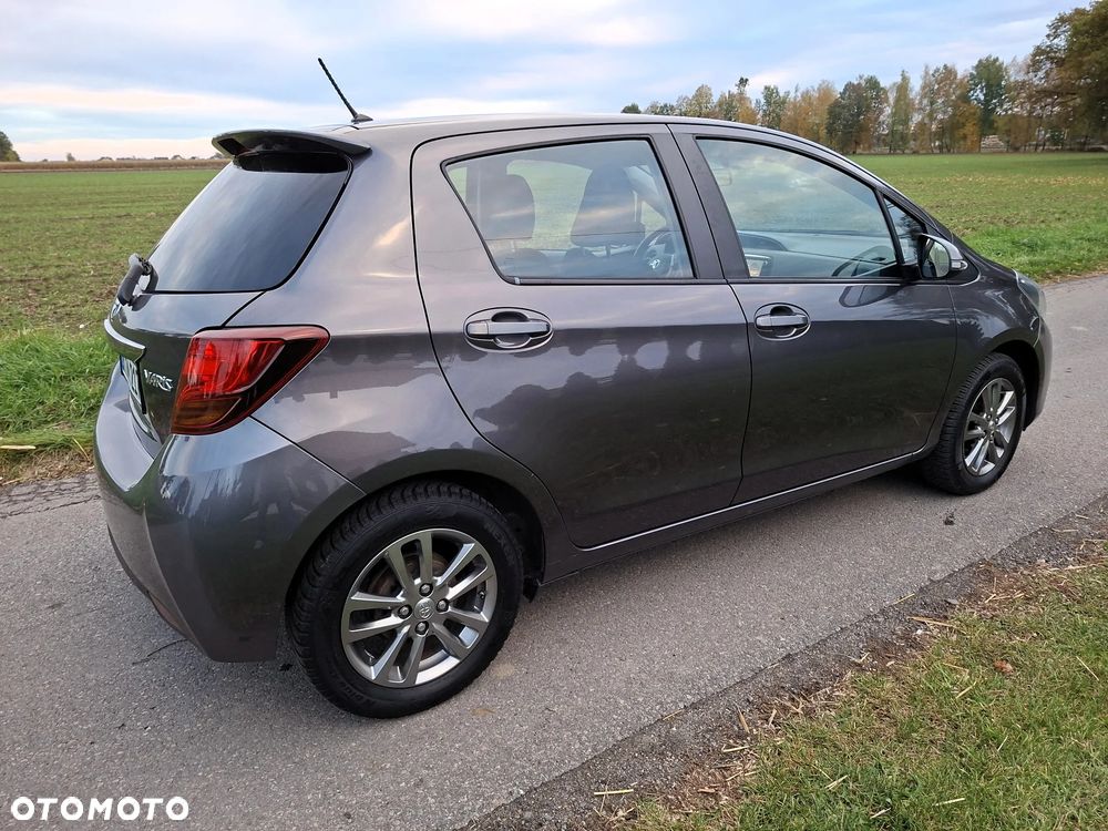 Toyota Yaris 1.33 VVT-i Style - 21