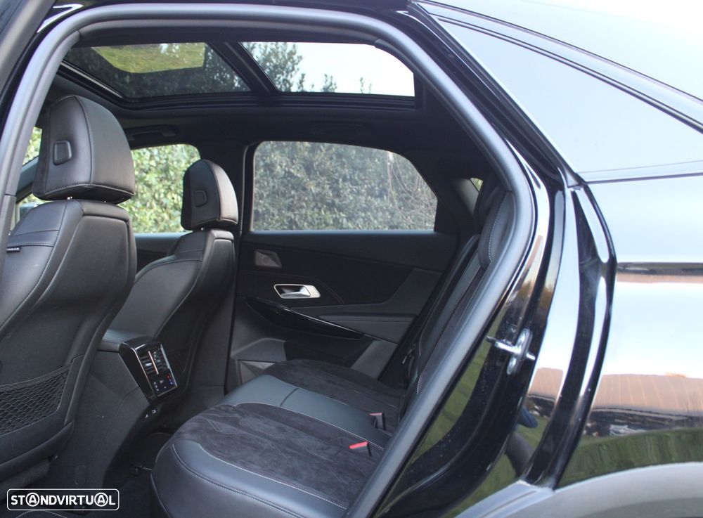 DS DS7 Crossback E-Tense Performance Line EAT8 - 12