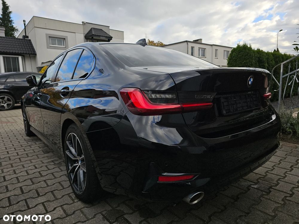 BMW Seria 3 318i Sport Line - 4