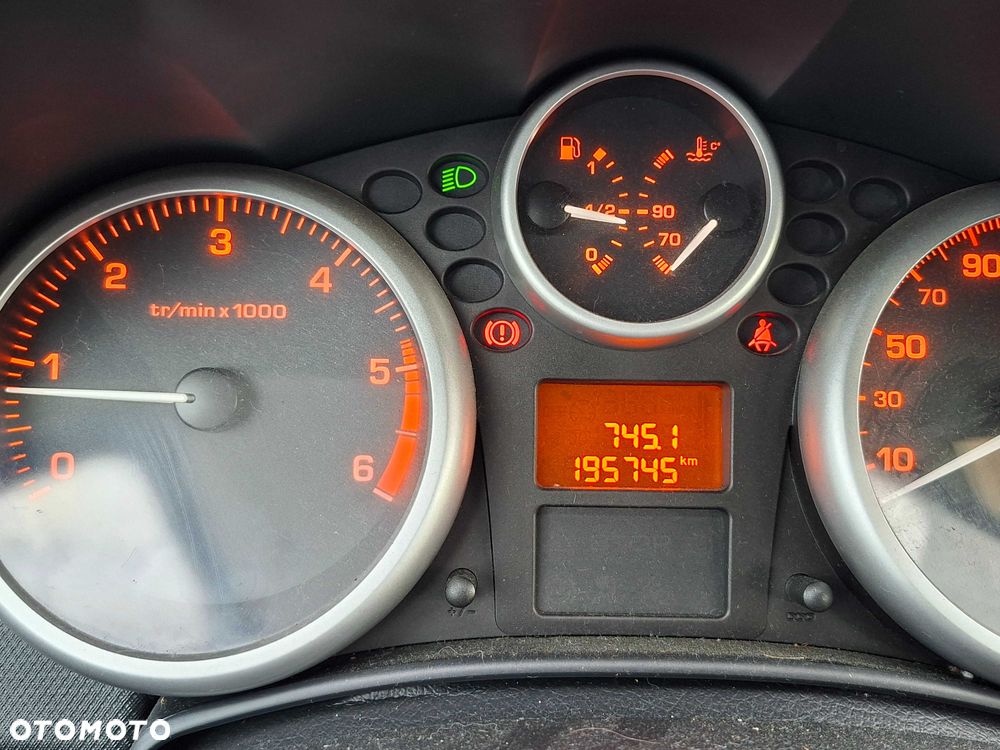 Peugeot 207 - 4
