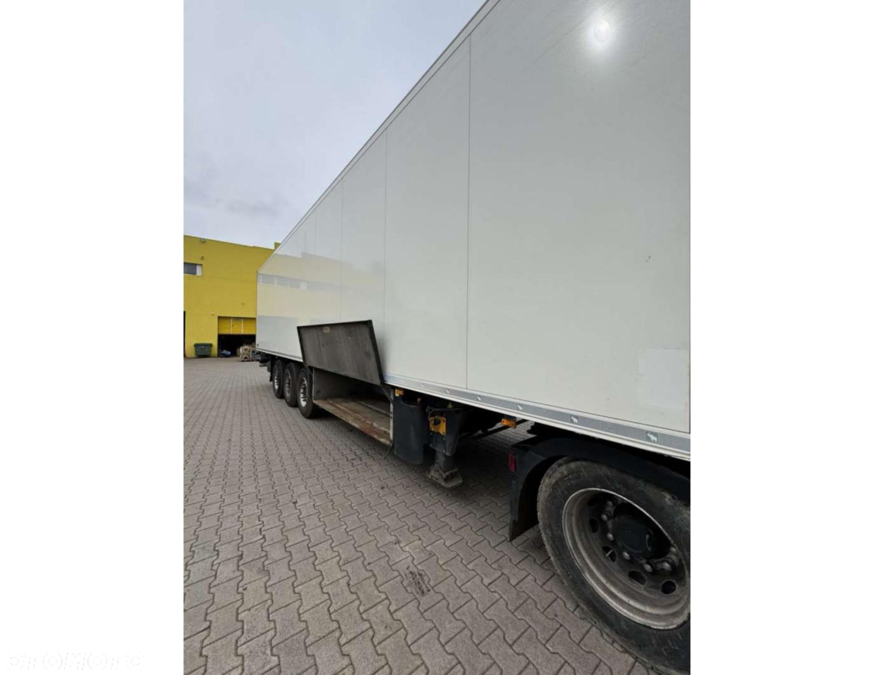 Schmitz Cargobull SKO FP 60 ThermoKing SLXi 300 - 9