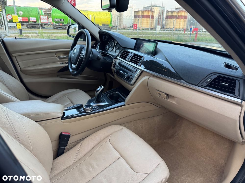 BMW Seria 3 320d Touring Sport-Aut Luxury Line - 15