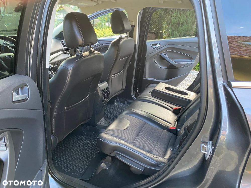 Ford Kuga 2.0 TDCi 4x4 Titanium - 17