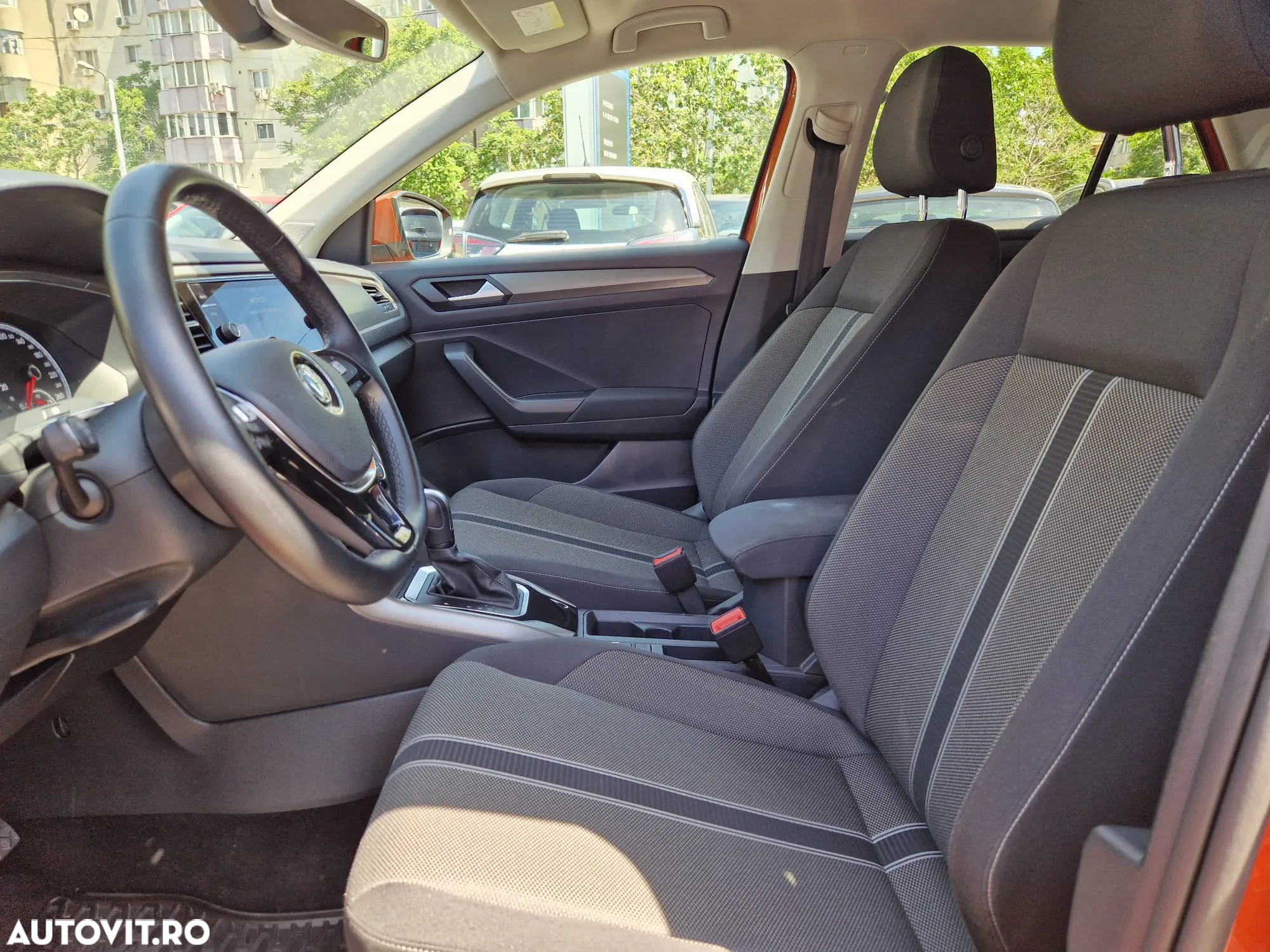 Volkswagen T-ROC 2.0 TDI DSG Design - 8