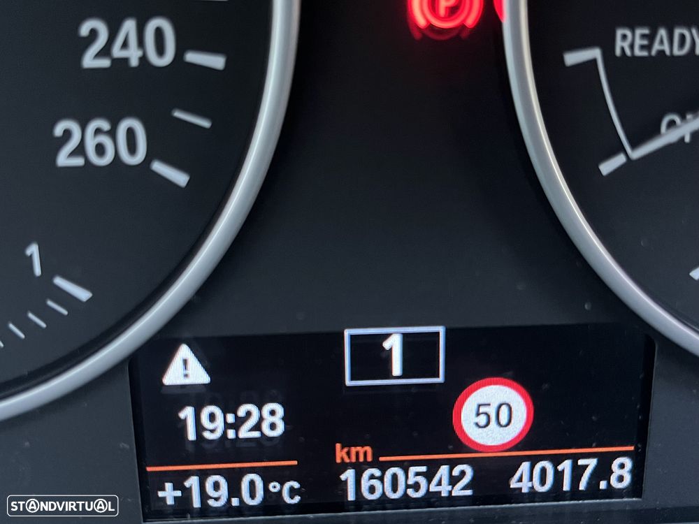 BMW X1 16 d sDrive Line xLine - 11