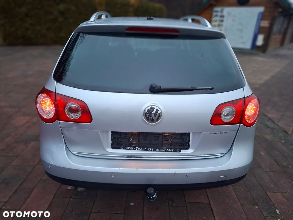 Volkswagen Passat 2.0 TDI DSG Individual Chrom dunkel - 4