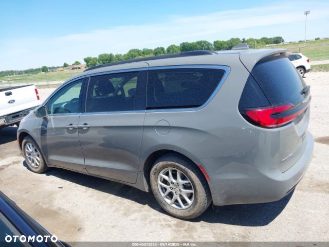 Chrysler Pacifica - 6