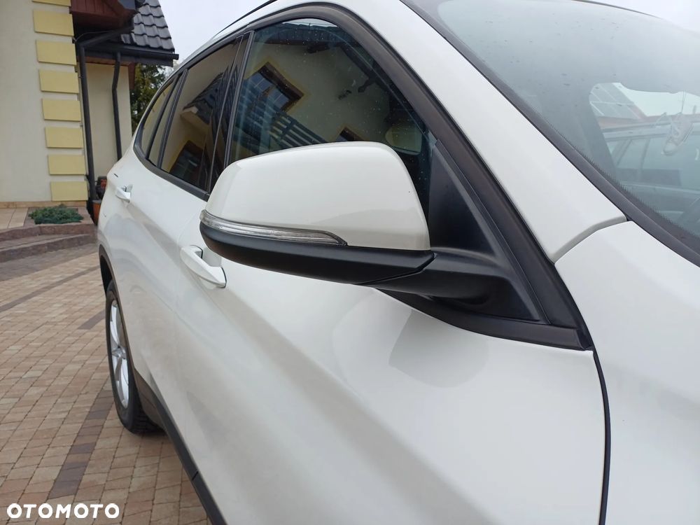 BMW X1 sDrive18i - 31