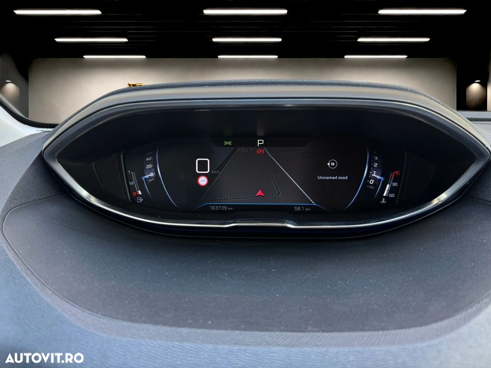 Peugeot 5008 1.5 BlueHDI s&s EAT8 Allure - 11