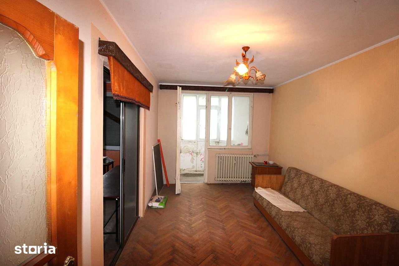 Apartament cu 3 camere in Micro 19 — fotografia 1