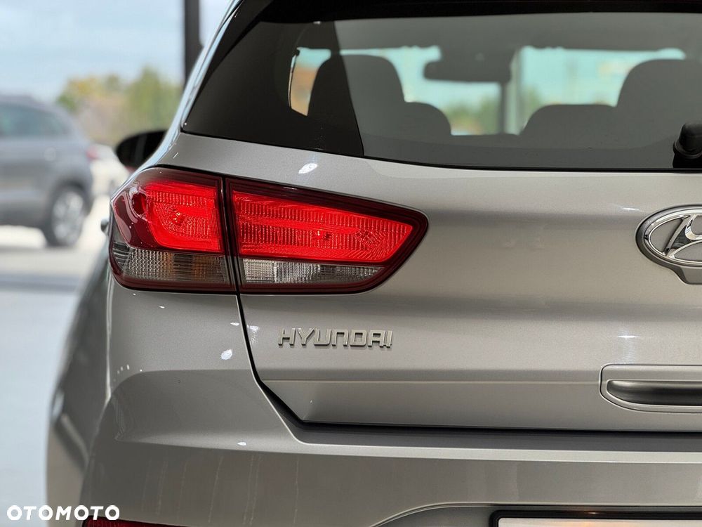 Hyundai i30 1.5 DPI Classic + - 39