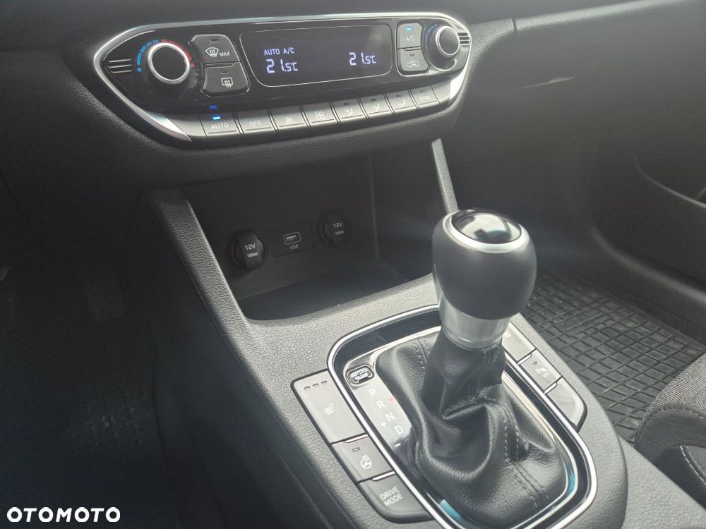 Hyundai i30 1.5 T-GDI 48V-Hybrid DCT Prime - 9