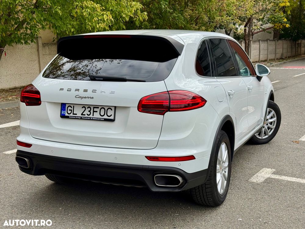 Porsche Cayenne Diesel Platinum Edition - 3