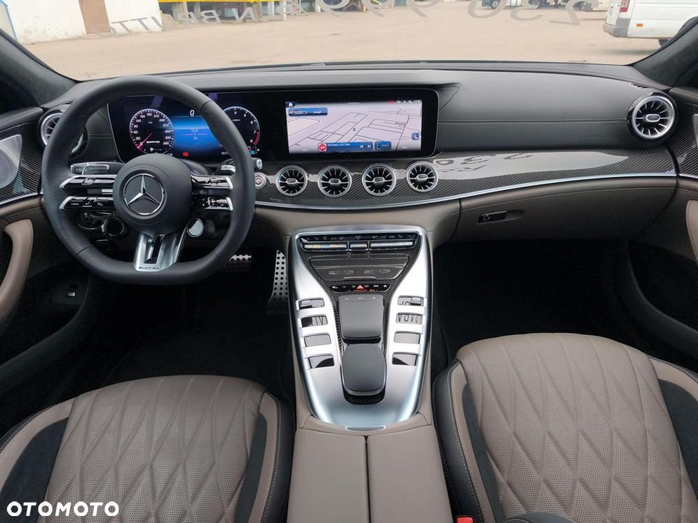 Mercedes-Benz AMG GT - 12