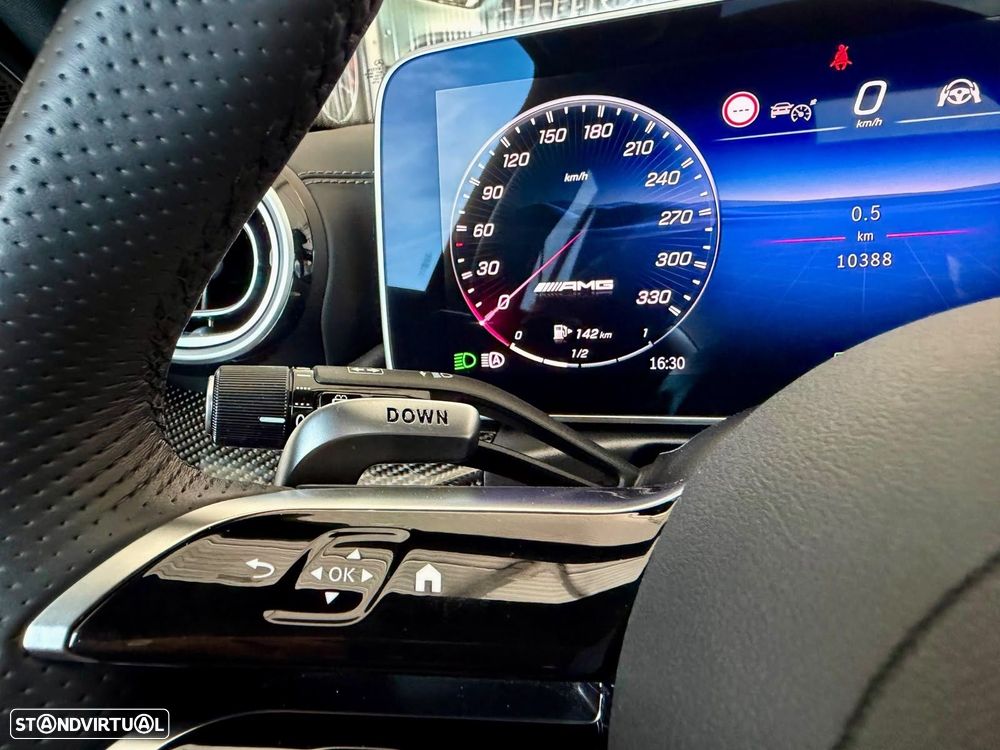 Mercedes-Benz C 63 AMG S E Performance 4Matic - 31