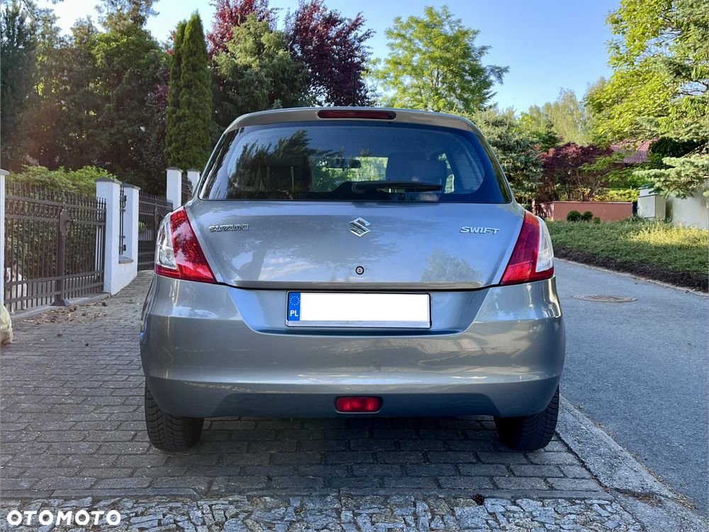 Suzuki Swift 1.2 Club - 4